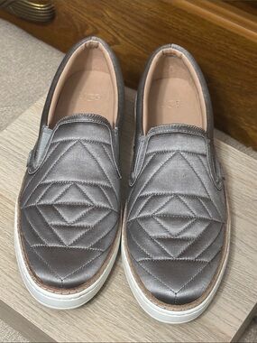 Ugg Soleda Quilted Slip On Gray Size 9